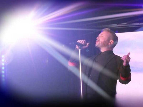 Tribute to Gary Barlow by Davey Nicholls | Kendall Events
